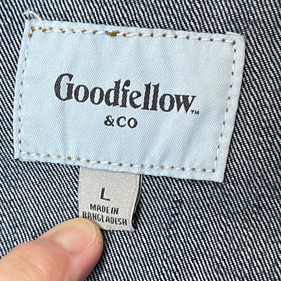 GOODFELLOW & CO Men's Monticello Wash Denim Trucker Jacket, Large - Picture 6 of 10